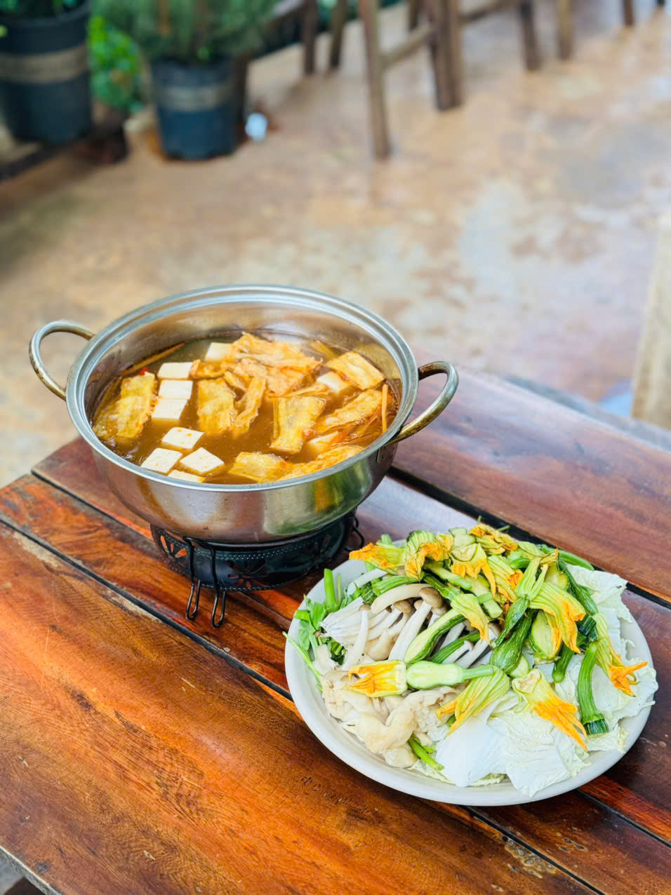 Lẩu chay tại Twin Beans Farm